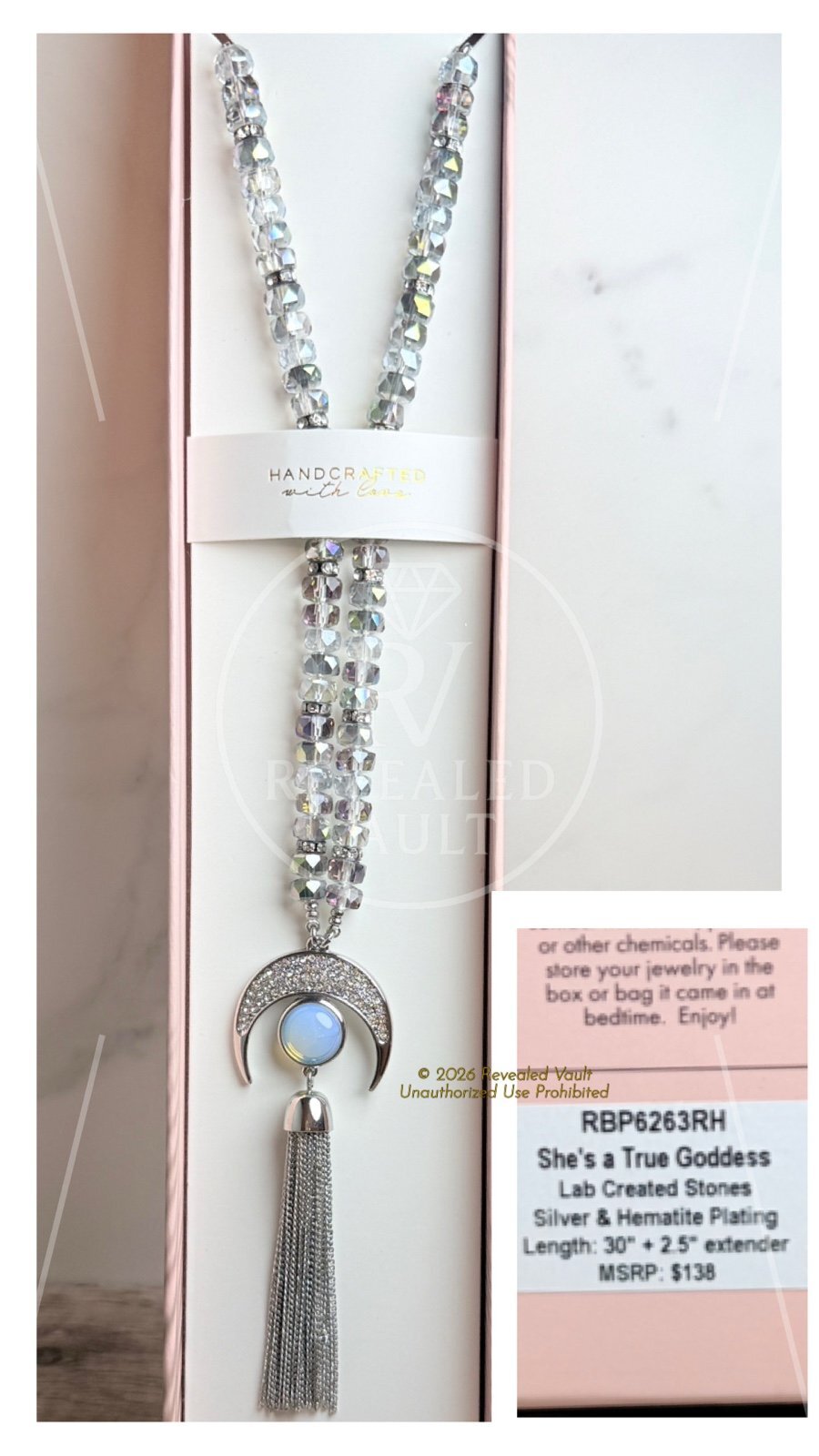 She's a True Goddess - Pendant