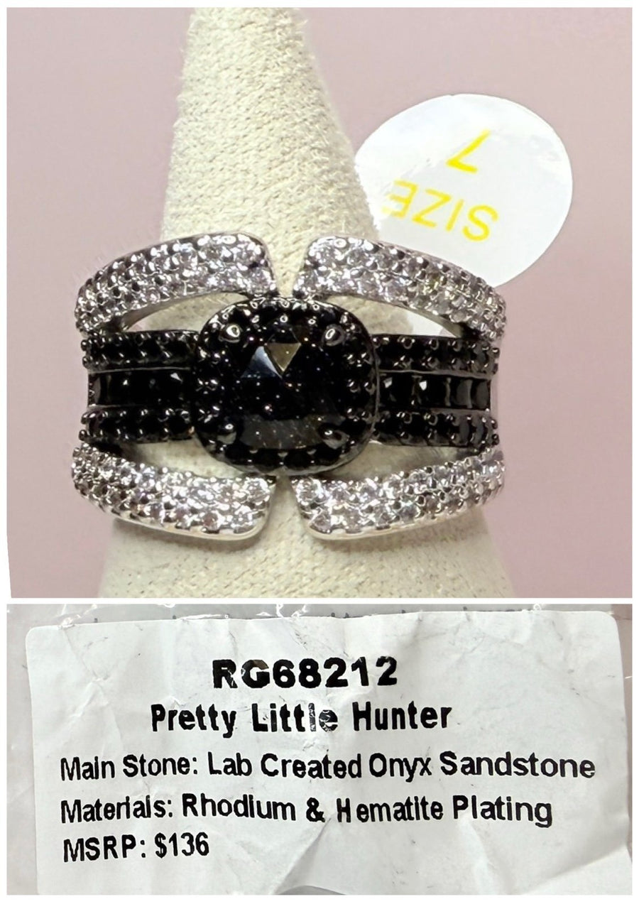 Pretty Little Hunter - Size 7 - Untamed