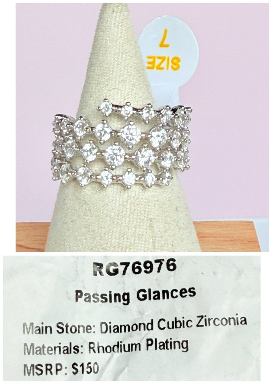 Passing Glances - Size 7 - April Birthday 2025