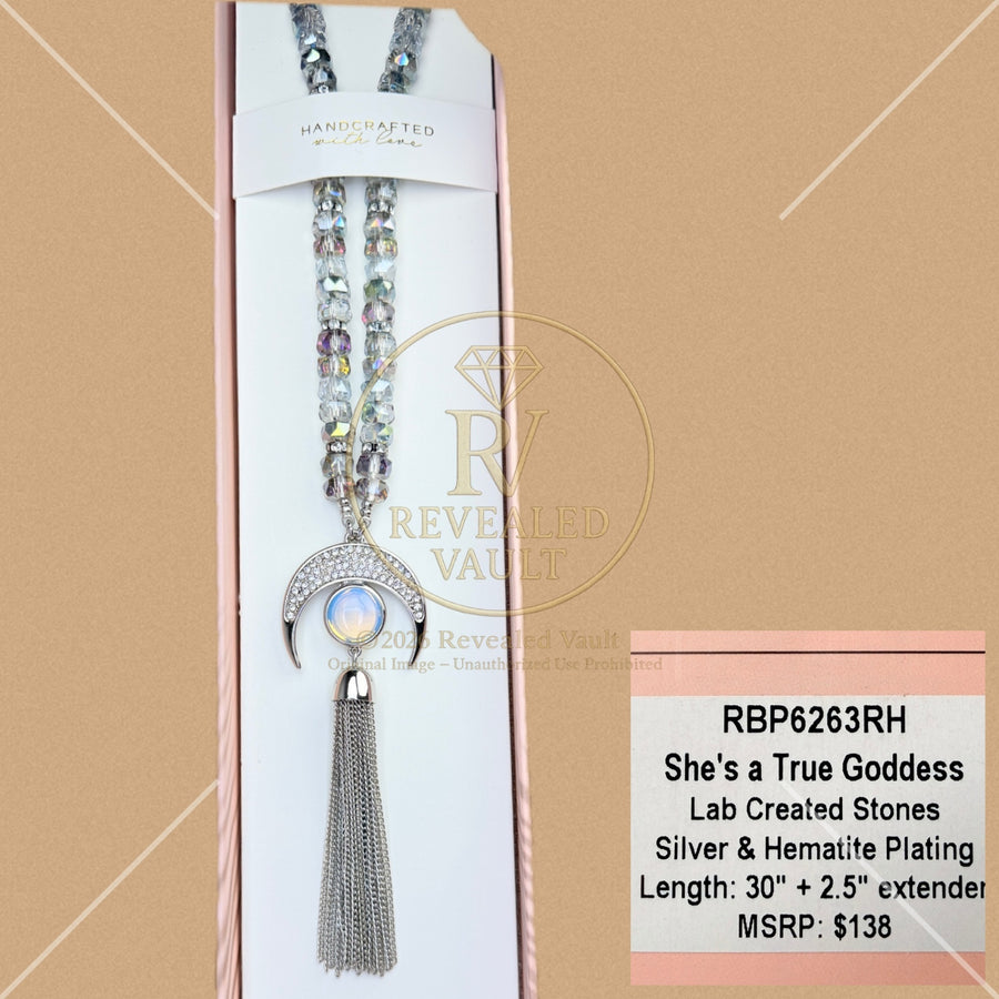 She's a True Goddess - Pendant