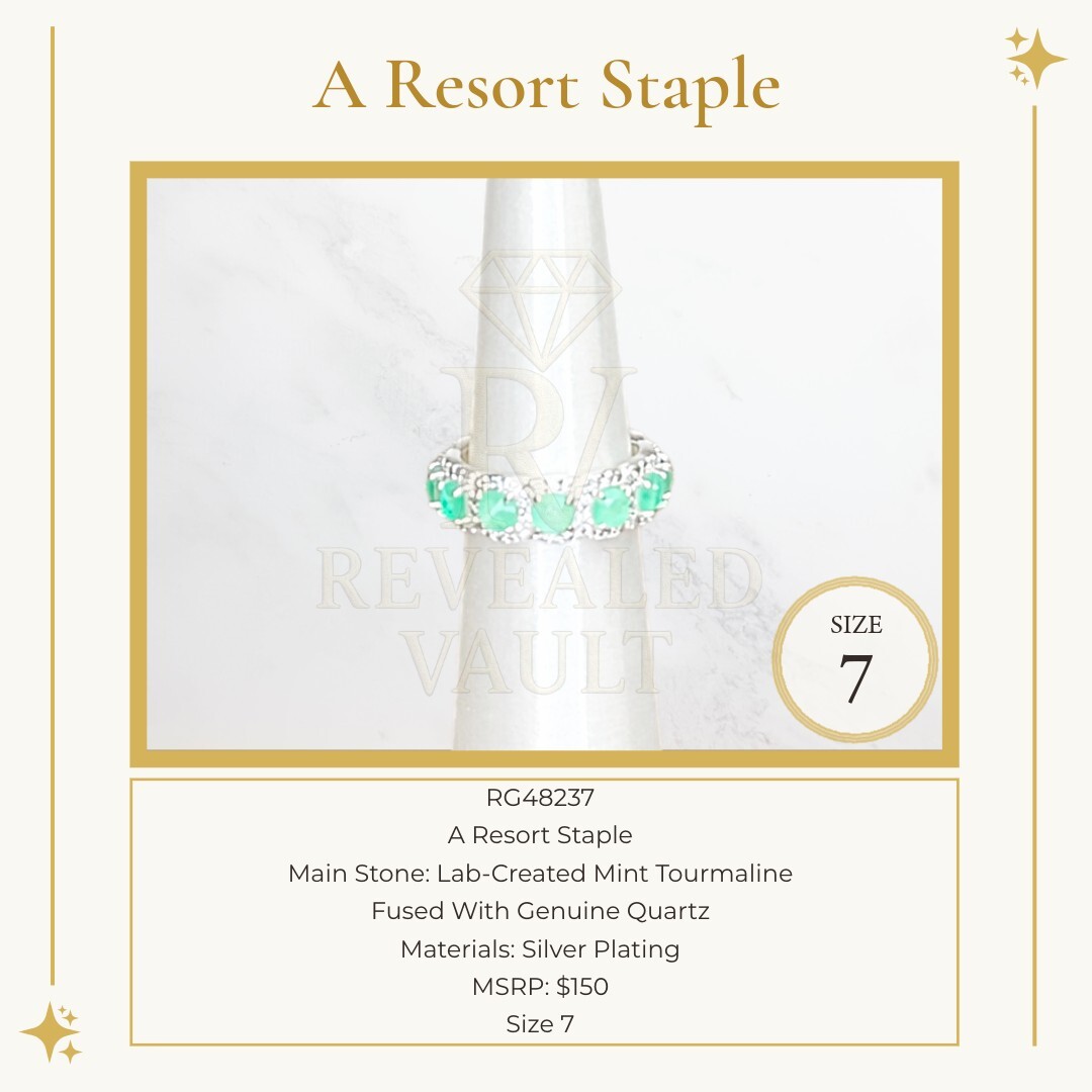 A Resort Staple - Size 7 - Resort Wear