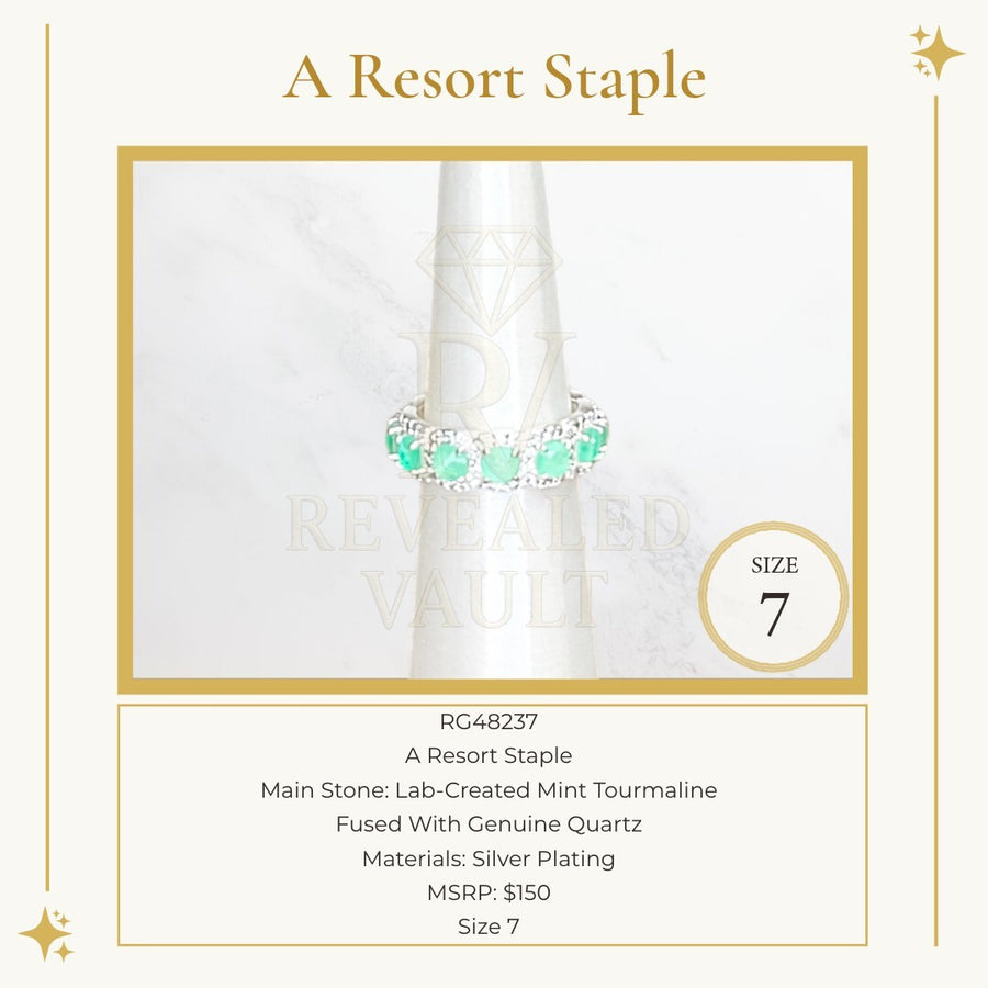 A Resort Staple - Size 7 - Resort Wear