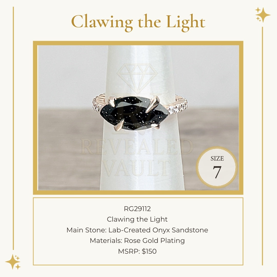 Clawing the Light - Size 7 - Obsidia