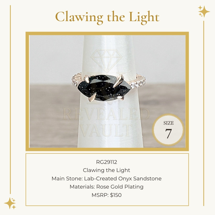 Clawing the Light - Size 7 - Obsidia