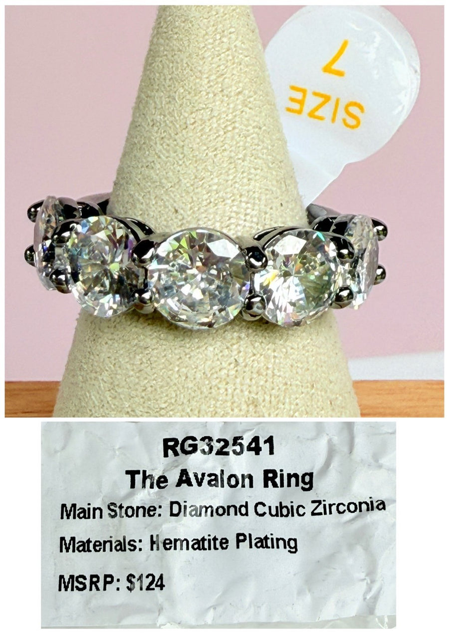 The Avalon Ring - Size 7 - OG